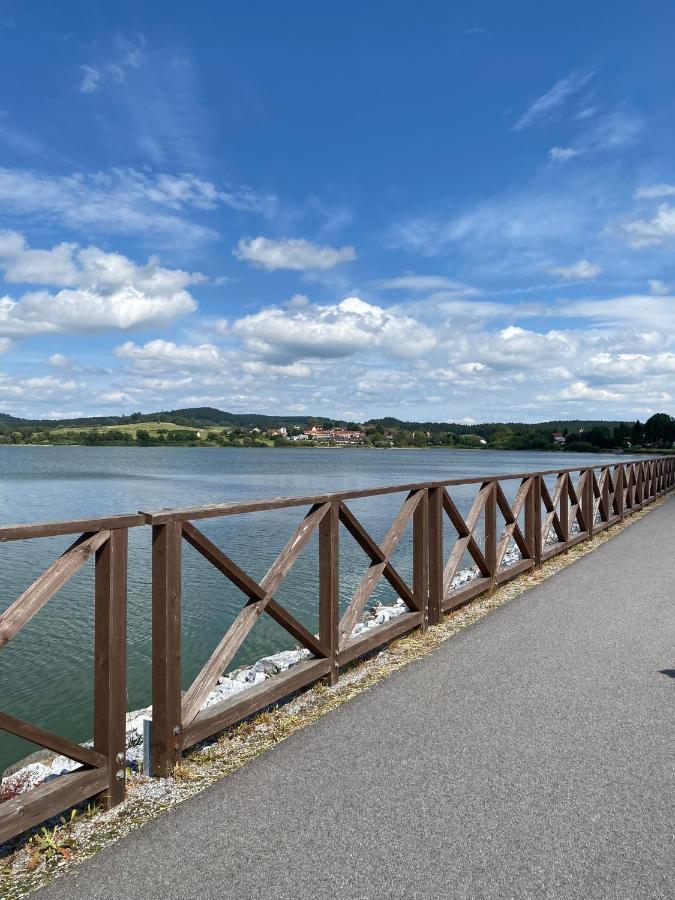 Apartman Na Brehu Lipna Cerna v Posumavi Exterior foto