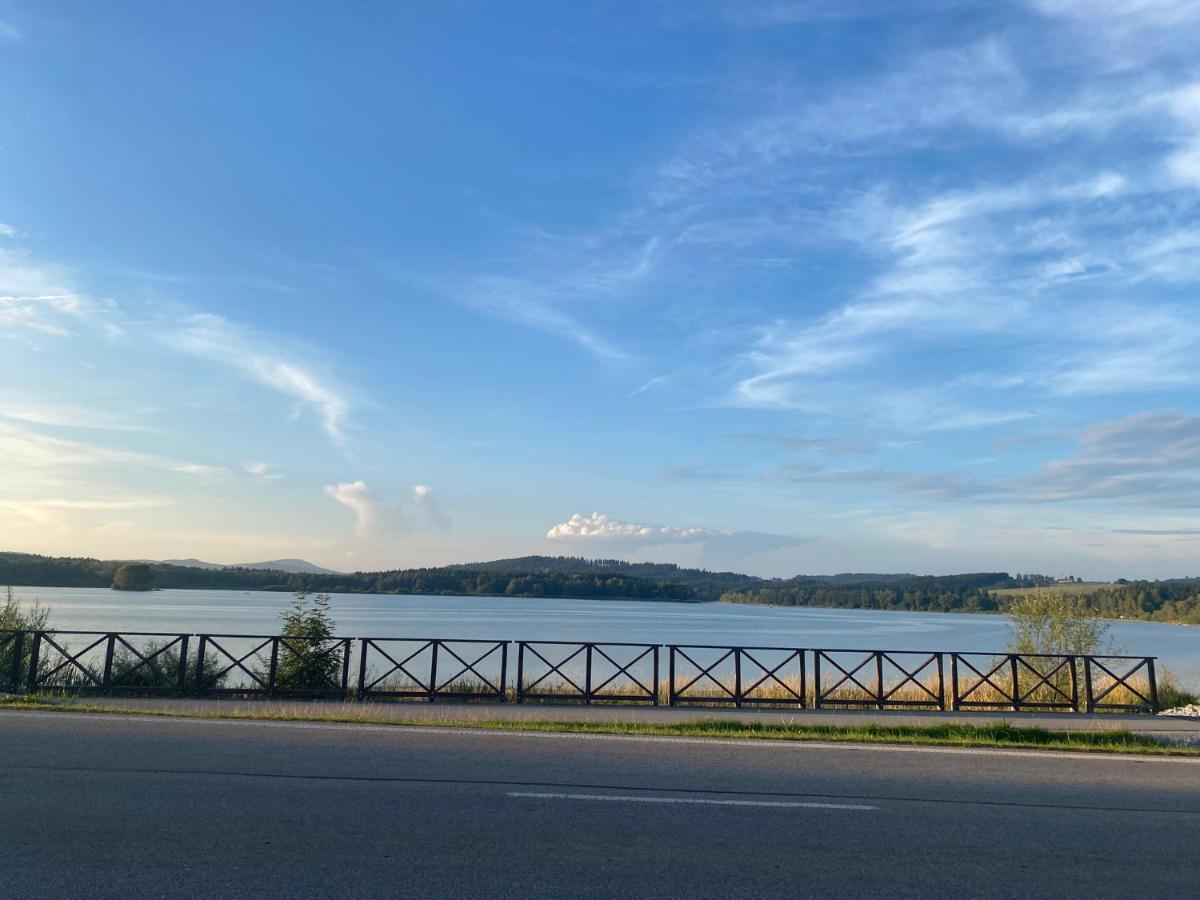Apartman Na Brehu Lipna Cerna v Posumavi Exterior foto