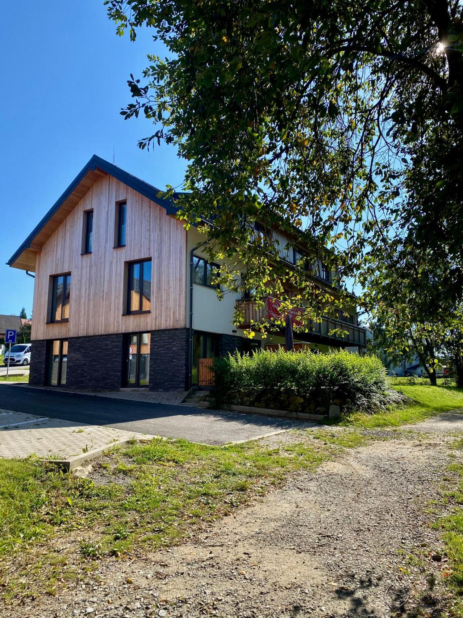 Apartman Na Brehu Lipna Cerna v Posumavi Exterior foto